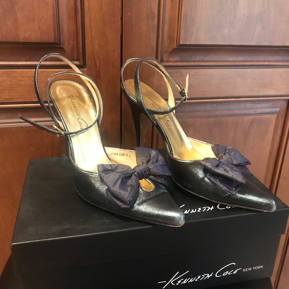 Kenneth Cole ankle strap bow heel